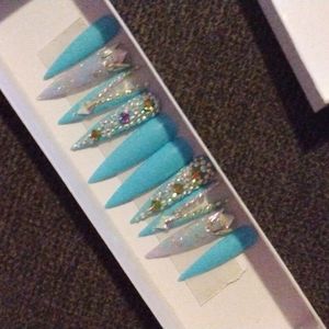 Blingy set of stiletto nails